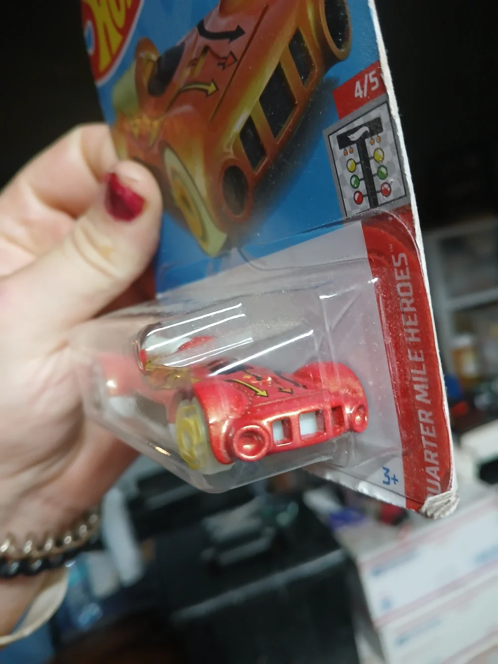 Hot Wheels Retro-Active is a 1:64 scale die-cast car from the Quarter Mile Heroe